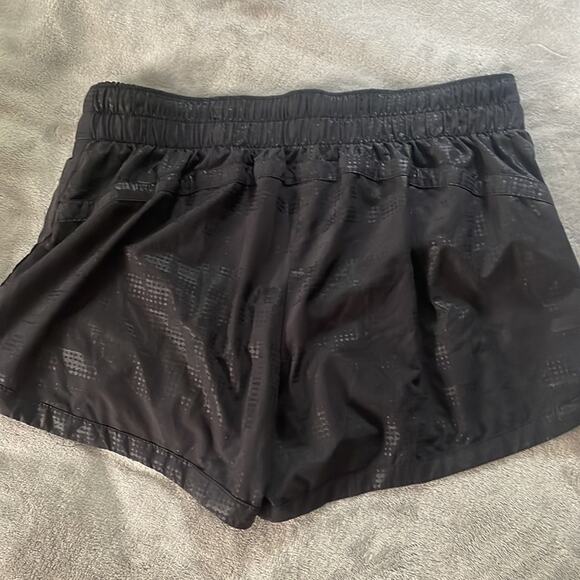 Gap fit black running shorts - Picture 5 of 7